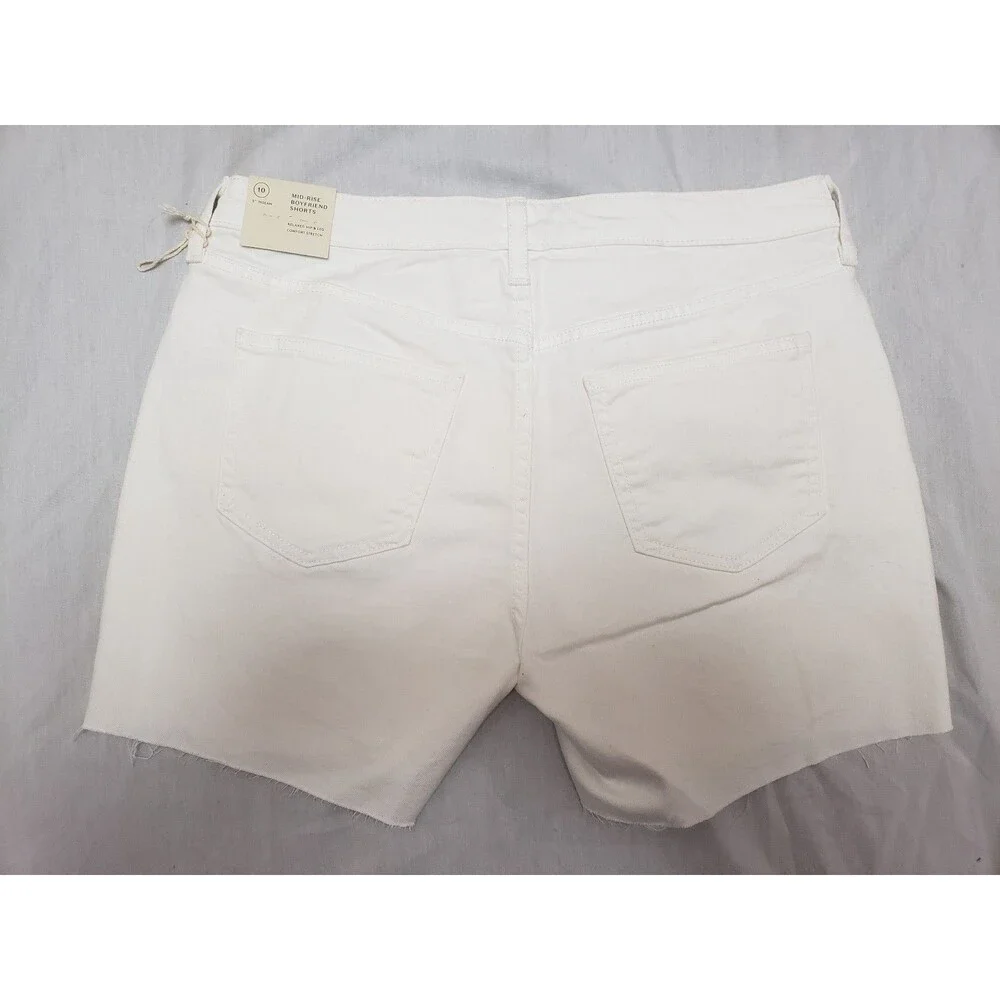 NWT UNIVERSAL THREAD WOMENS MID RISE BOYFRIEND CUT OFF JEANS SHORTS SIZE 10